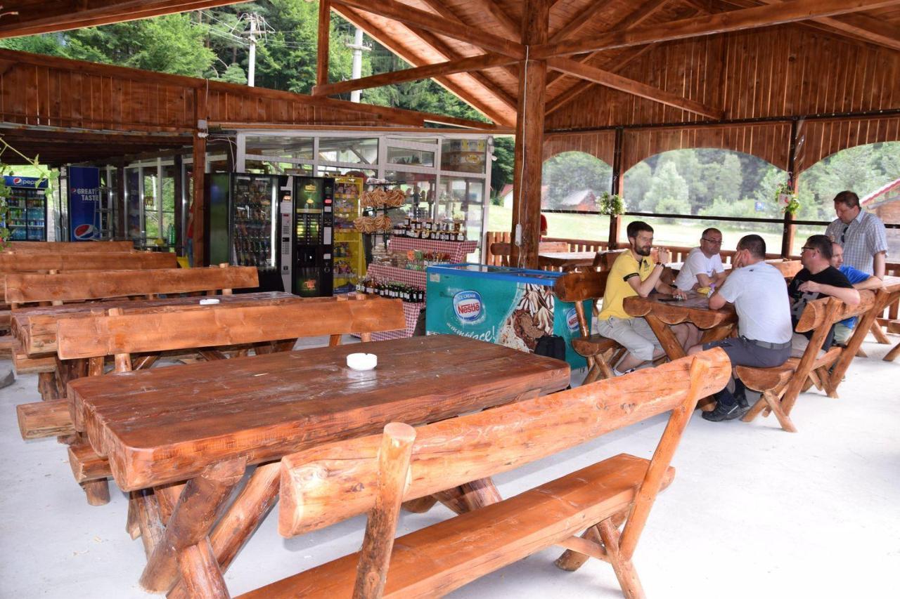 Cabanute Si Camping Dracula Capatineni-Paminteni Εξωτερικό φωτογραφία